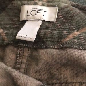 Ann Taylor green plaid womens skirt size 6 such a cute skirt w/ black 👢, a 👚